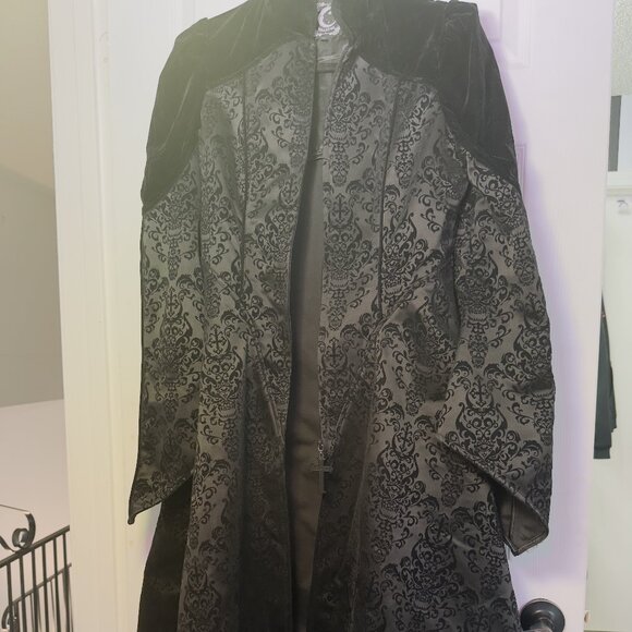 Vyolet Long Coat - Picture 2 of 4